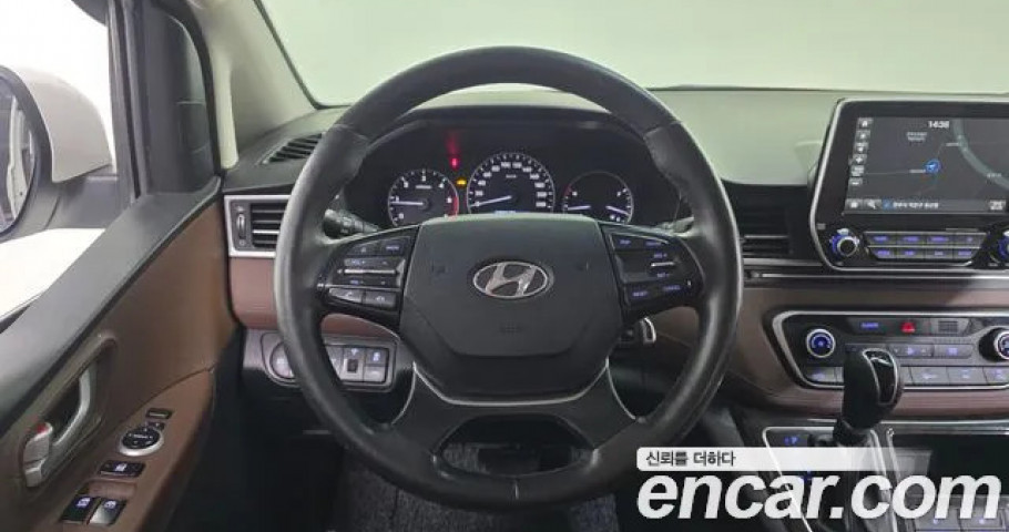 Hyundai Starex 
