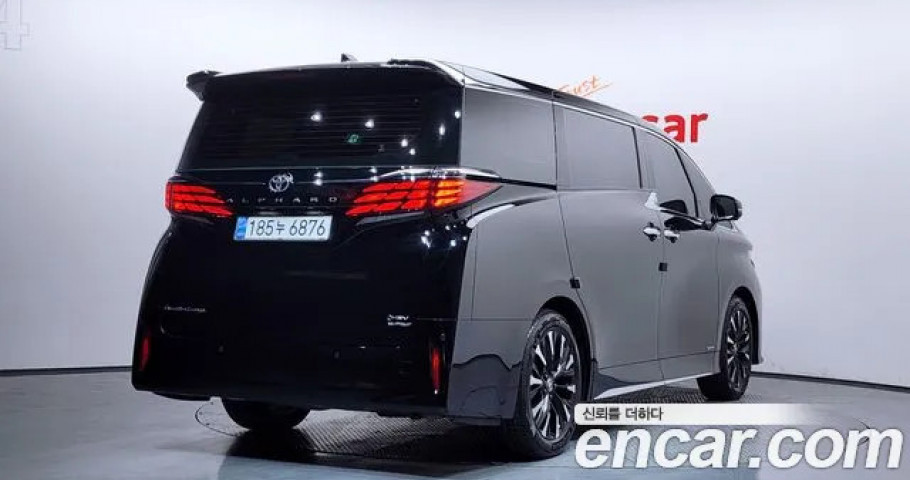 Toyota Alphard 