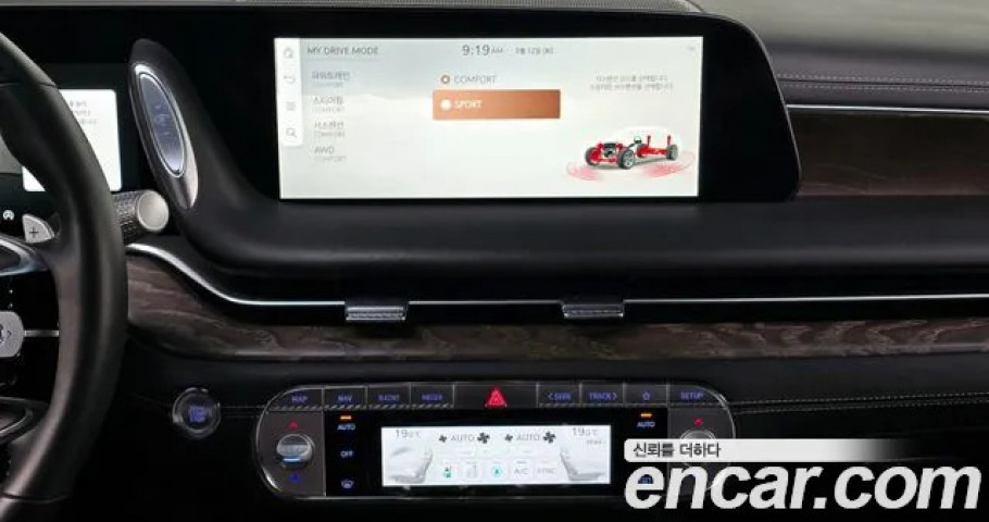 Genesis G90 