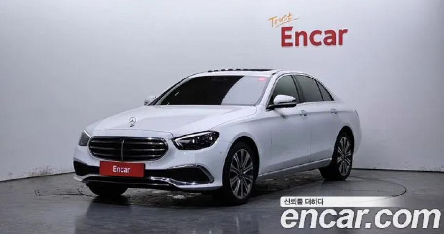 Mercedes-Benz E-Class 