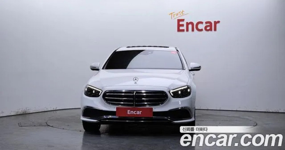 Mercedes-Benz E-Class 