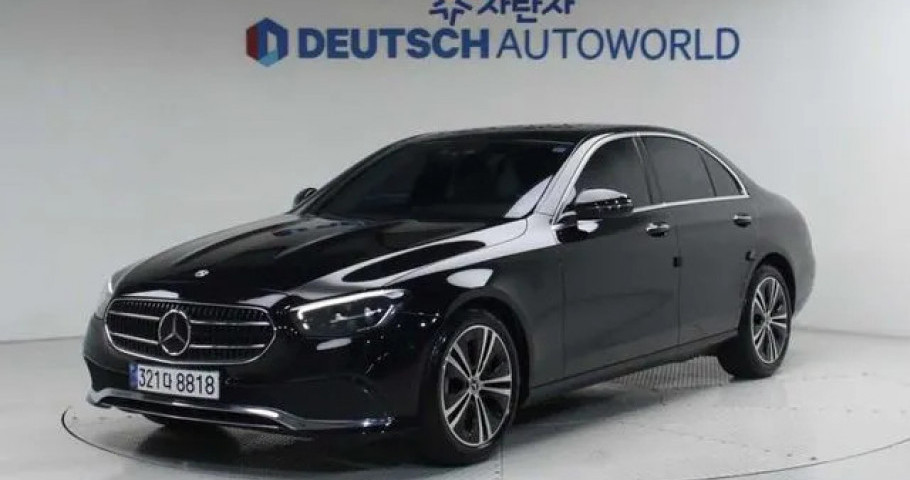 Mercedes-Benz E-Class 