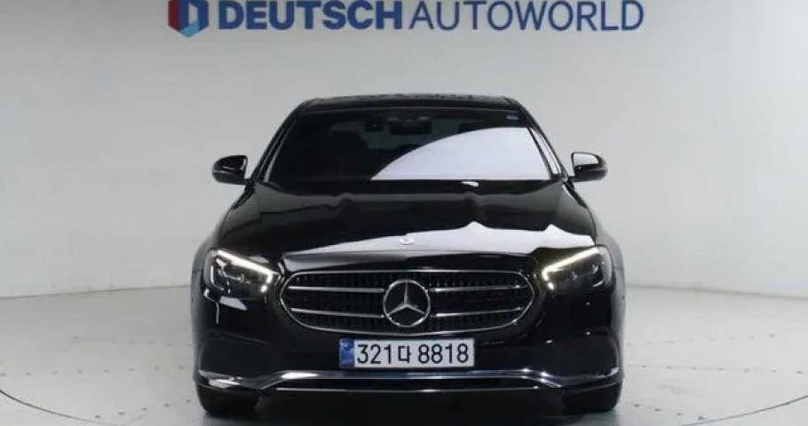 Mercedes-Benz E-Class 