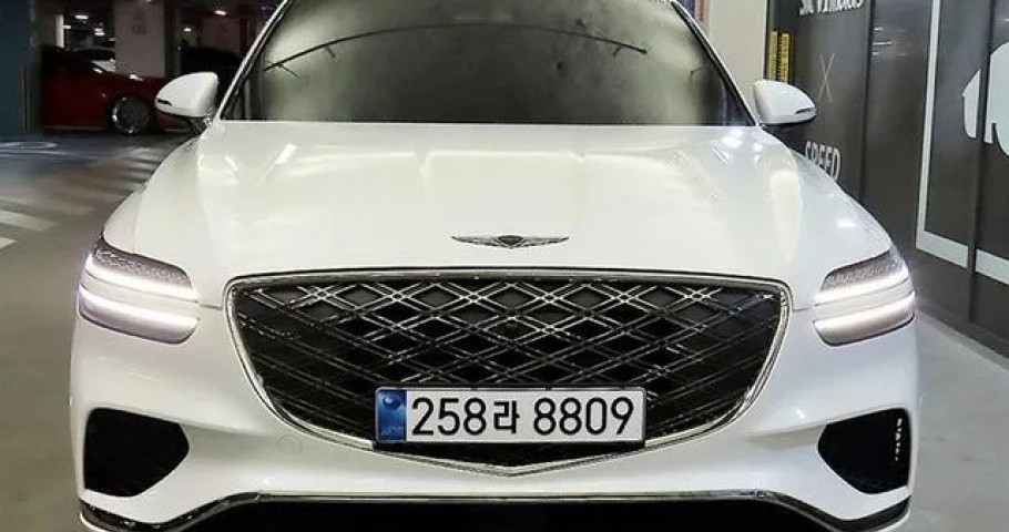 Genesis Gv70 
