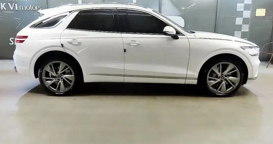 Genesis Gv70 