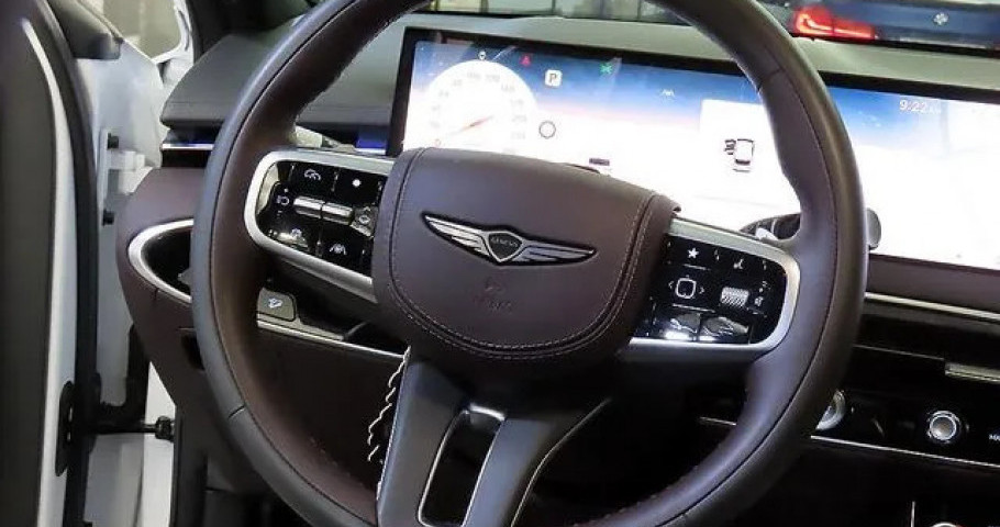 Genesis Gv70 
