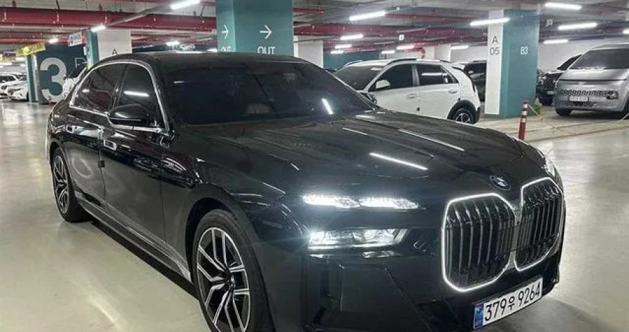 Bmw 7-Series 