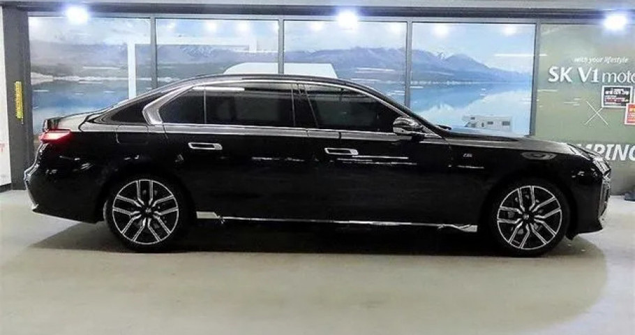 Bmw 7-Series 