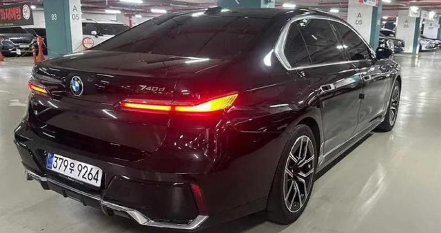Bmw 7-Series 