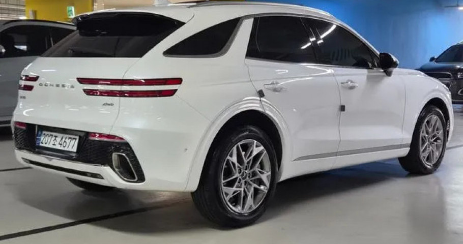 Genesis Gv70 
