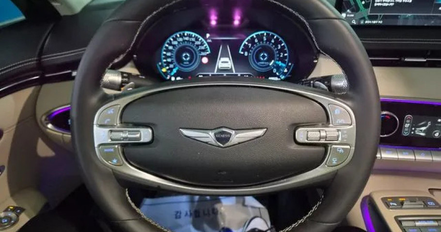 Genesis Gv70 