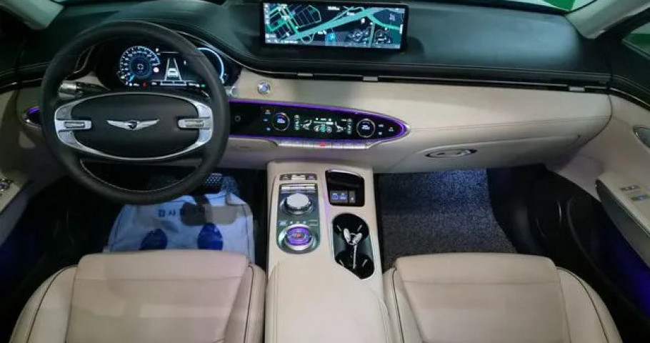 Genesis Gv70 