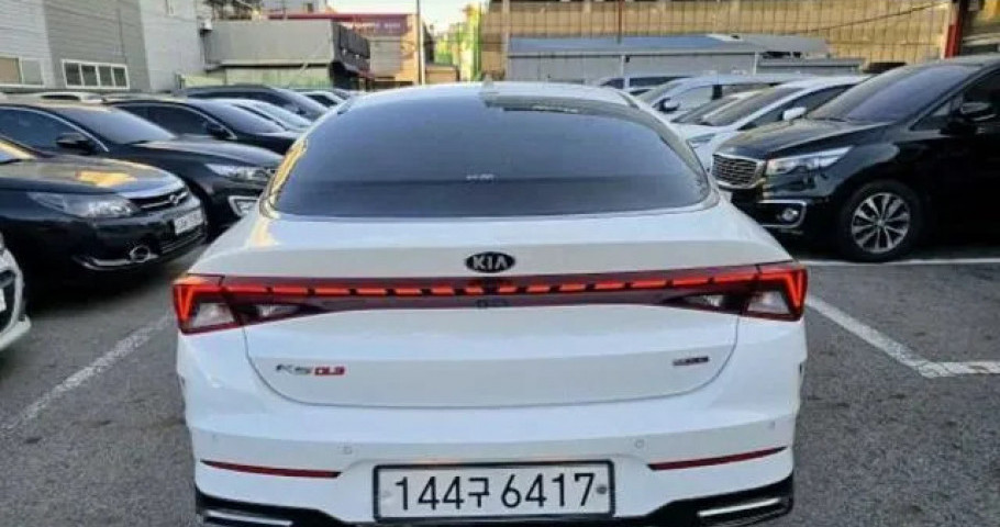 Kia K5 