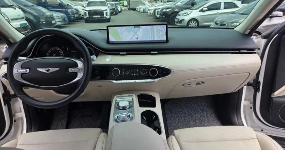 Genesis Gv70 