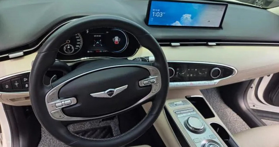 Genesis Gv70 