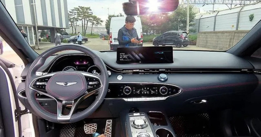 Genesis Gv70 