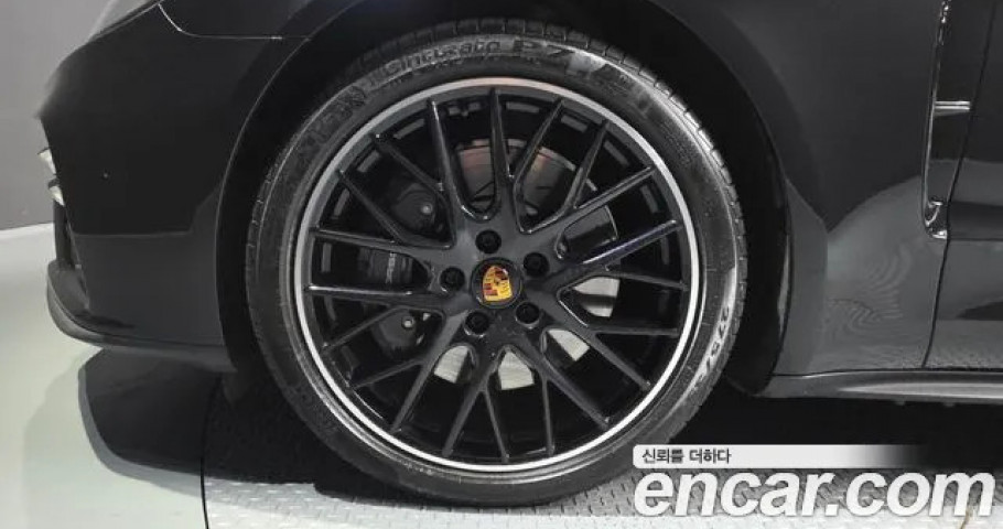 Porsche Panamera 