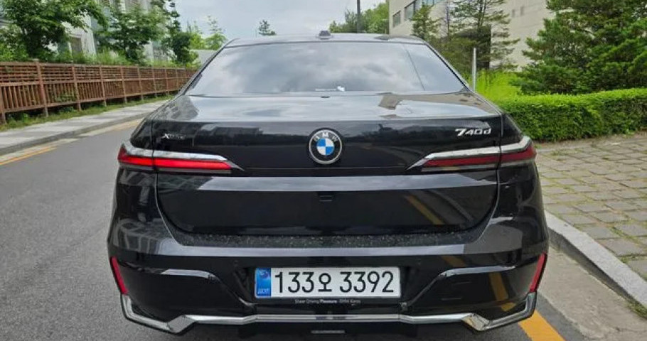 Bmw 7-Series 