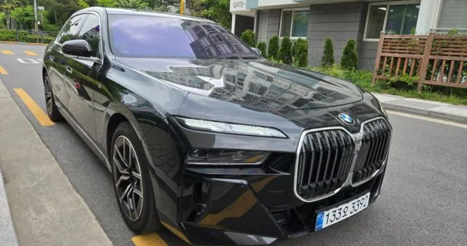 Bmw 7-Series 