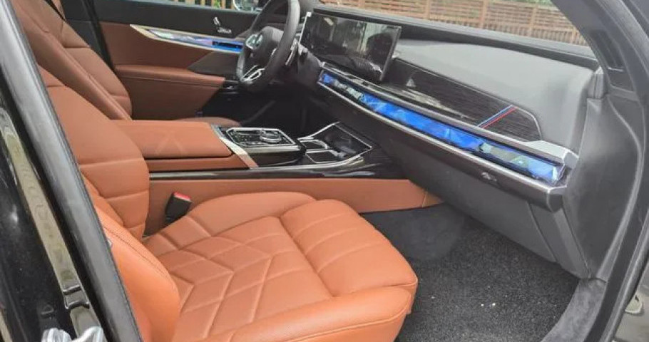 Bmw 7-Series 