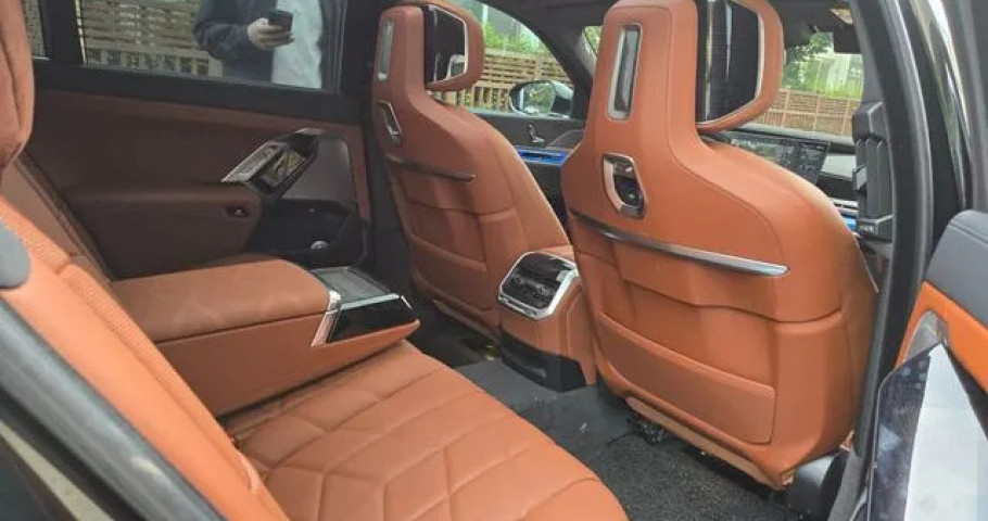 Bmw 7-Series 
