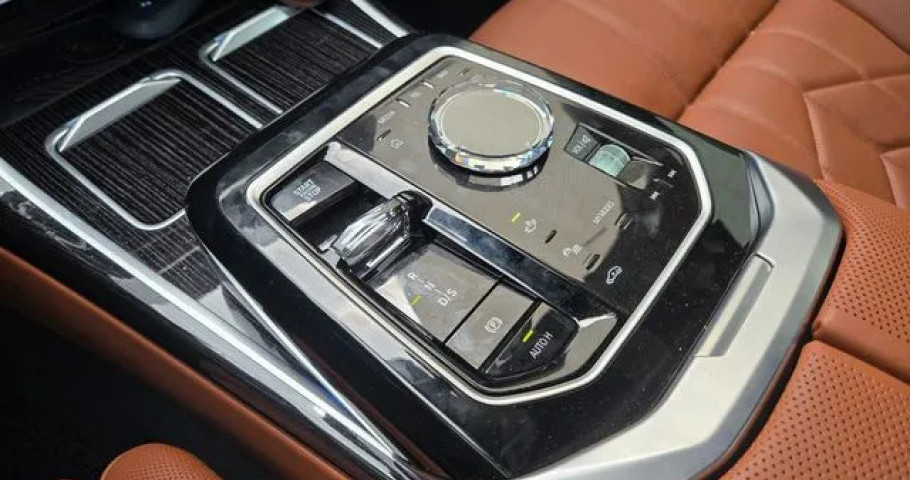 Bmw 7-Series 