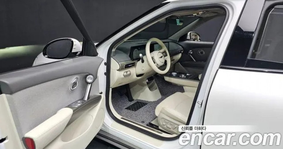 Genesis Gv60 