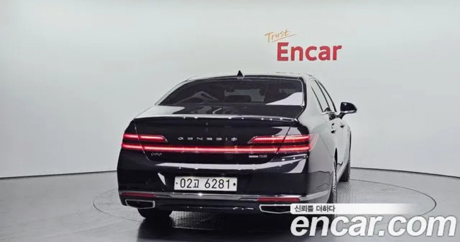 Genesis G90 
