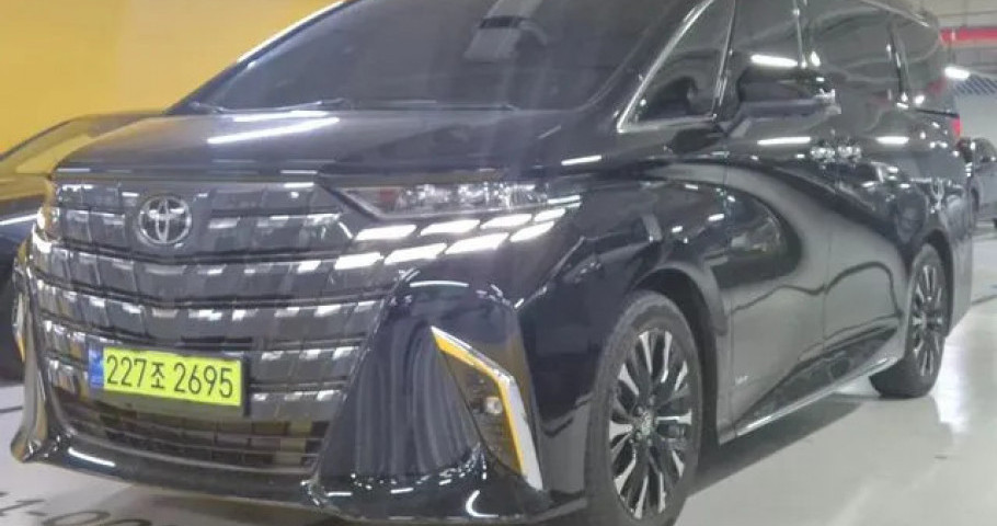 Toyota Alphard 