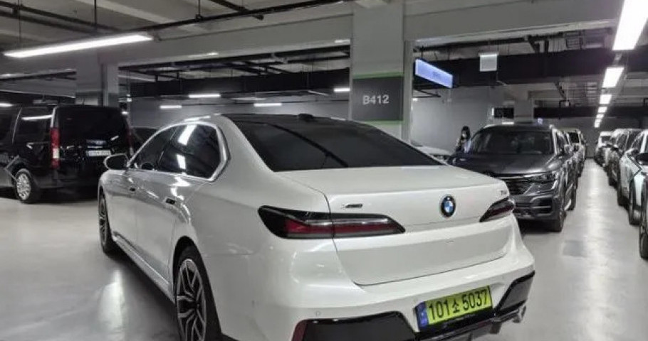 Bmw 7-Series 