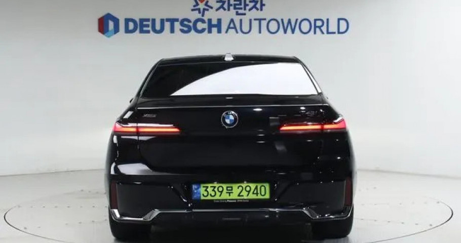 Bmw 7-Series 