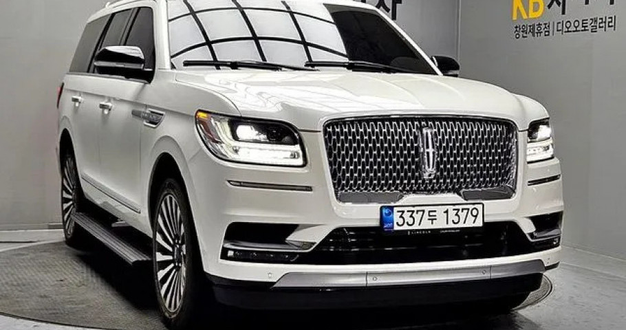 Lincoln Navigator 