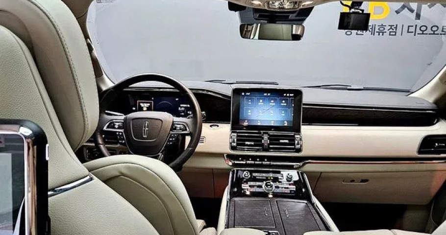 Lincoln Navigator 
