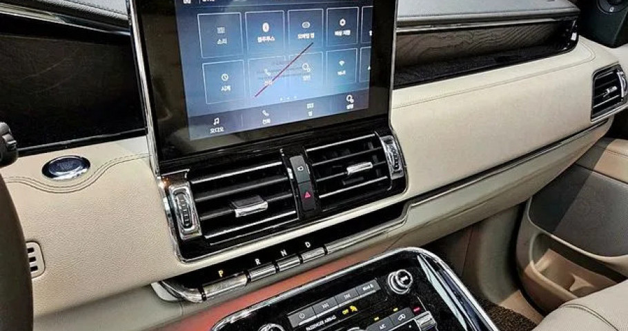 Lincoln Navigator 