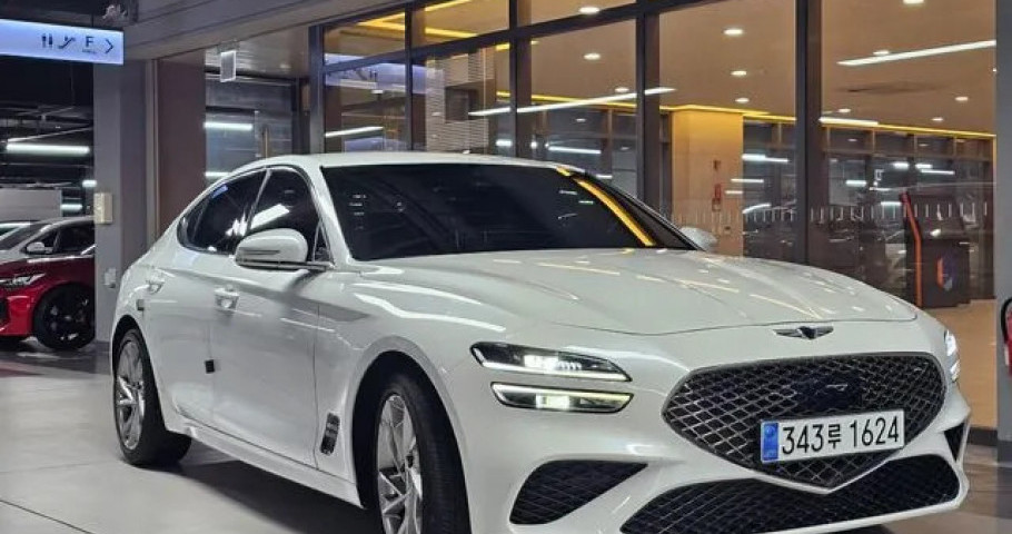 Genesis G70 