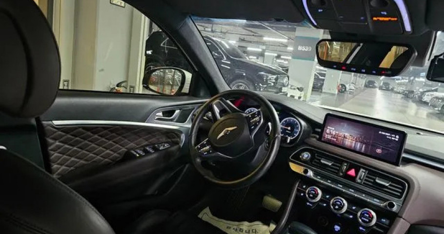 Genesis G70 