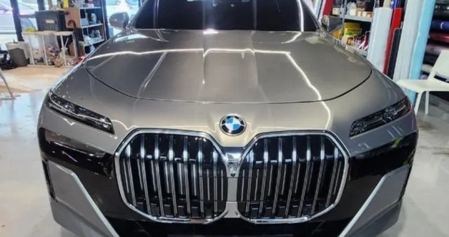 Bmw 7-Series 