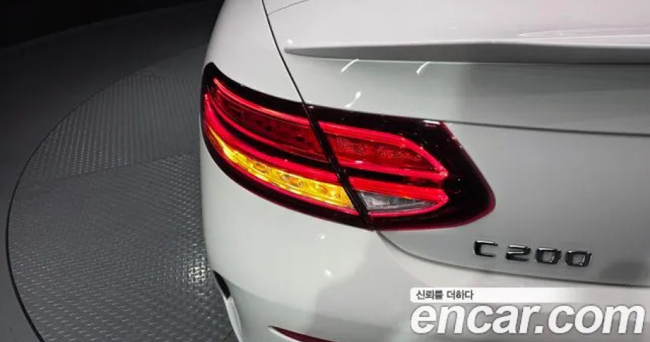 Mercedes-Benz C-Class 