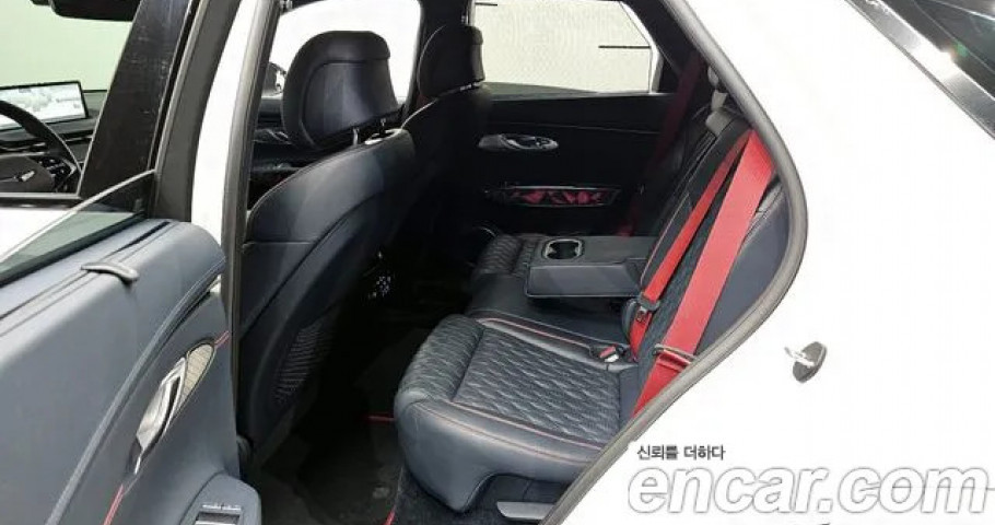 Genesis Gv70 
