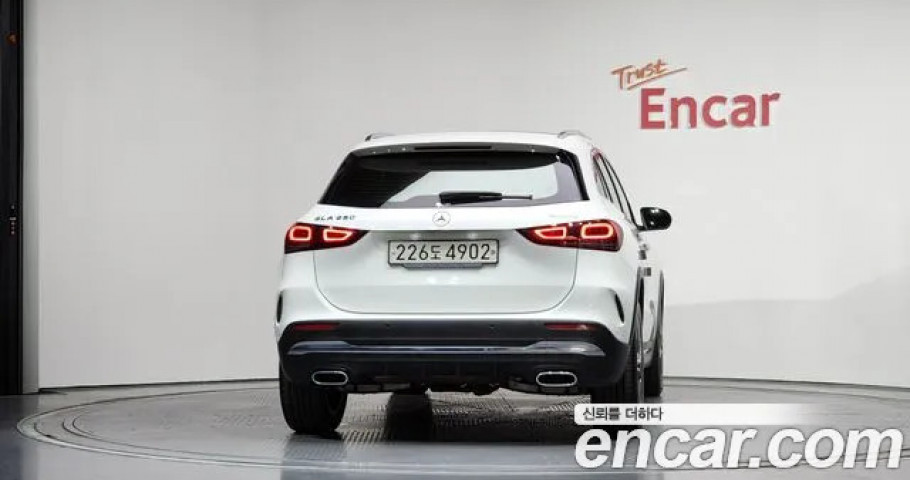 Mercedes-Benz Gla-Class 