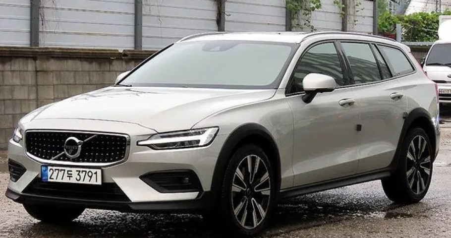 Volvo V60 