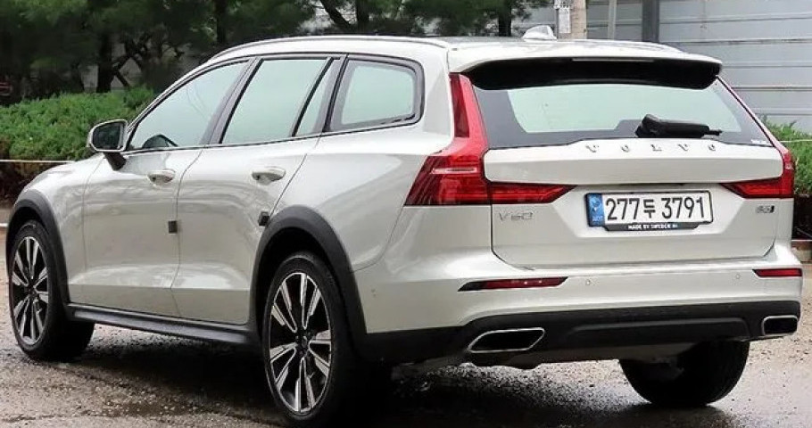 Volvo V60 