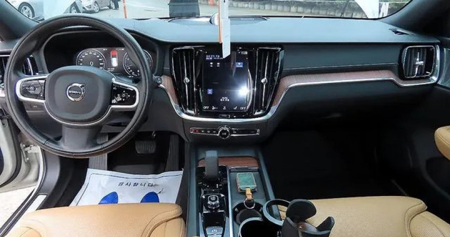 Volvo V60 