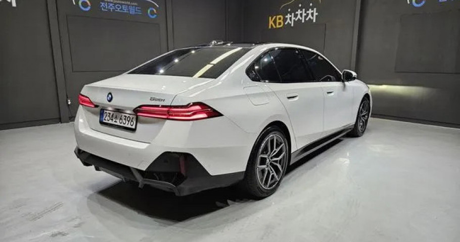 Bmw 5-Series 