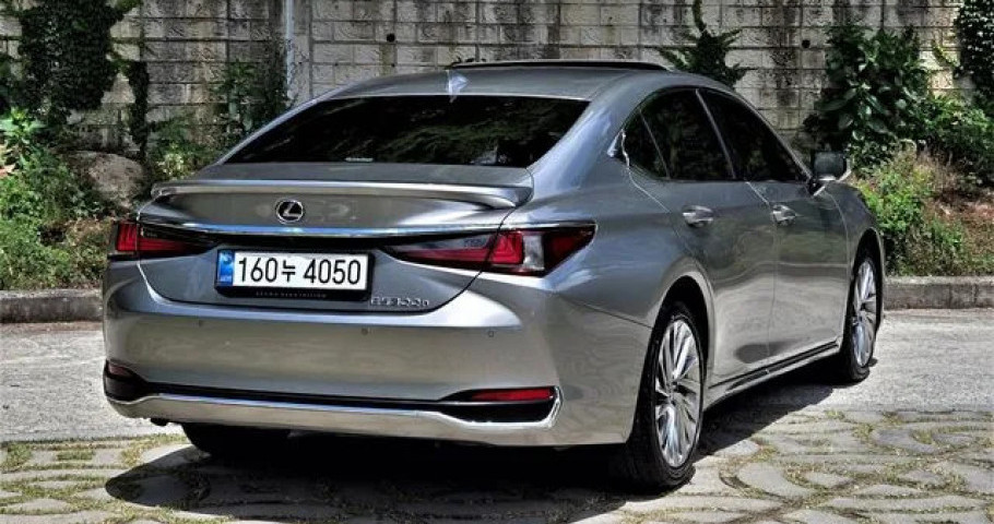Lexus Es 