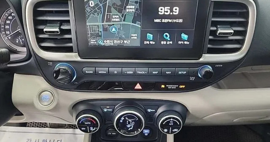 Hyundai Venue 
