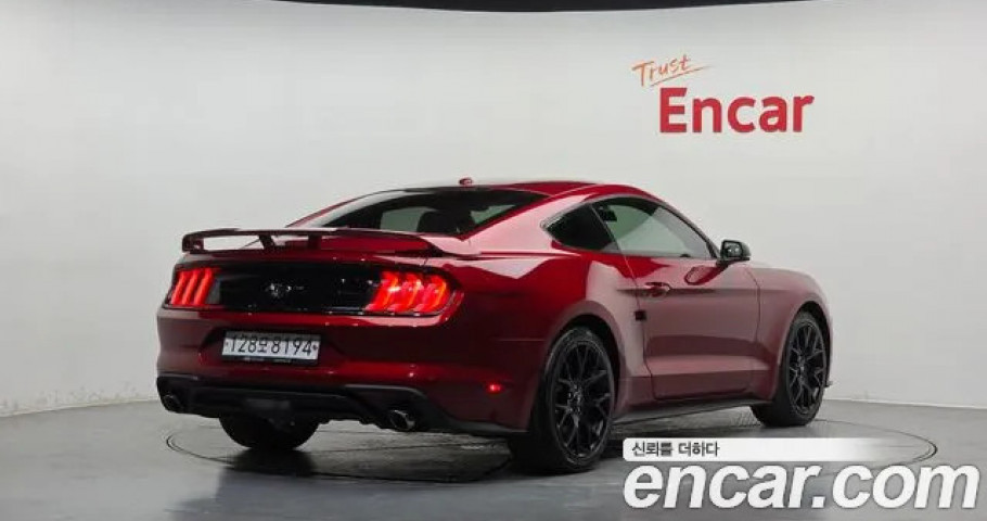 Ford Mustang 