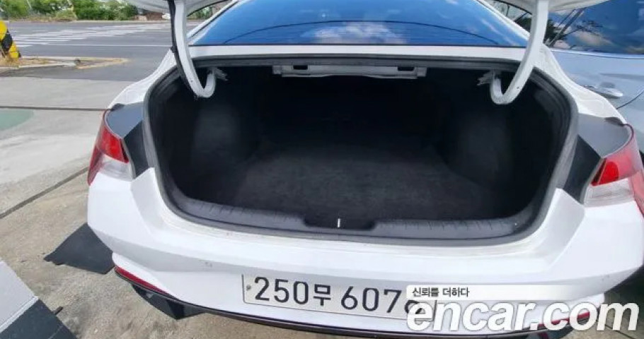 Hyundai Avante (Elantra) 