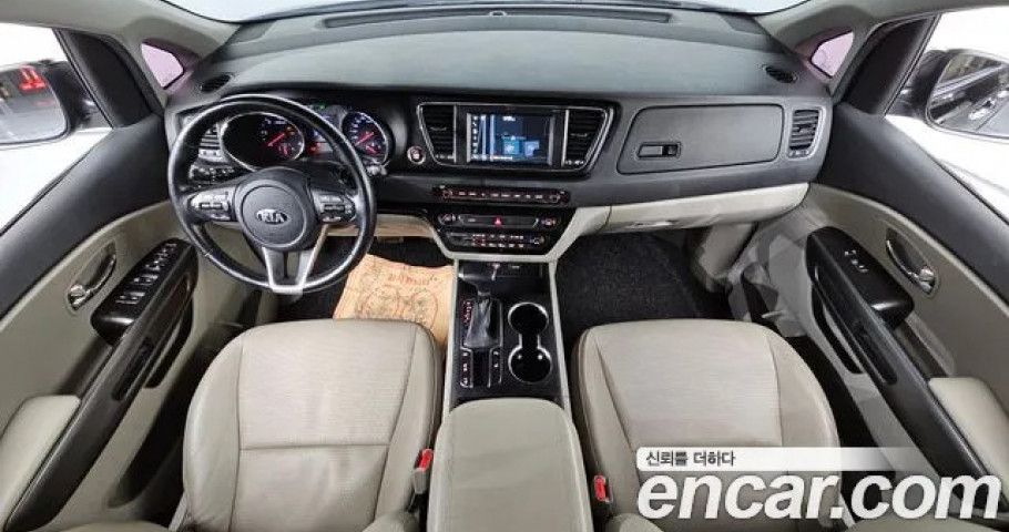 Kia Carnival 