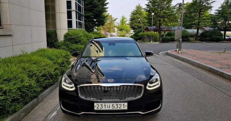 Kia K9 